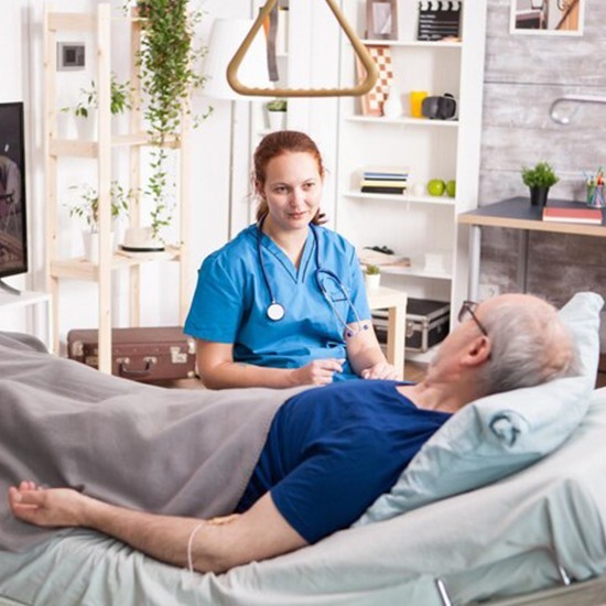 บริการดูแลผู้สูงอายุติดเตียง บริการดูแลผู้สูงอายุติดเตียง