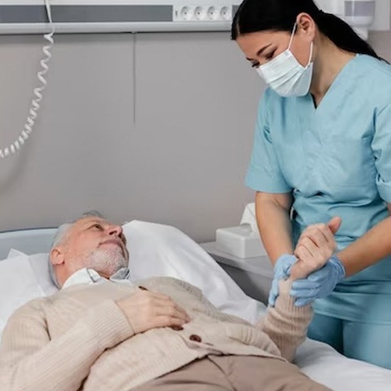 บริการจัดหาคนดูแลผู้สูงอายุ - ศูนย์ส่งคนดูแลผู้สูงอายุ ผู้ป่วย-หิรัญรักบริบาล บริการจัดหาคนดูแลผู้สูงอายุ - ศูนย์ส่งคนดูแลผู้สูงอายุ ผู้ป่วย-หิรัญรักบริบาล